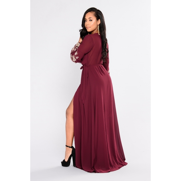 NWOT Burgundy Maxi Wrap Dress With Embroidered Sleeves - Picture 4 of 10